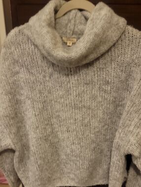 Womens Debut Light Gray Cozy Cowl Neck Sweater Size XS